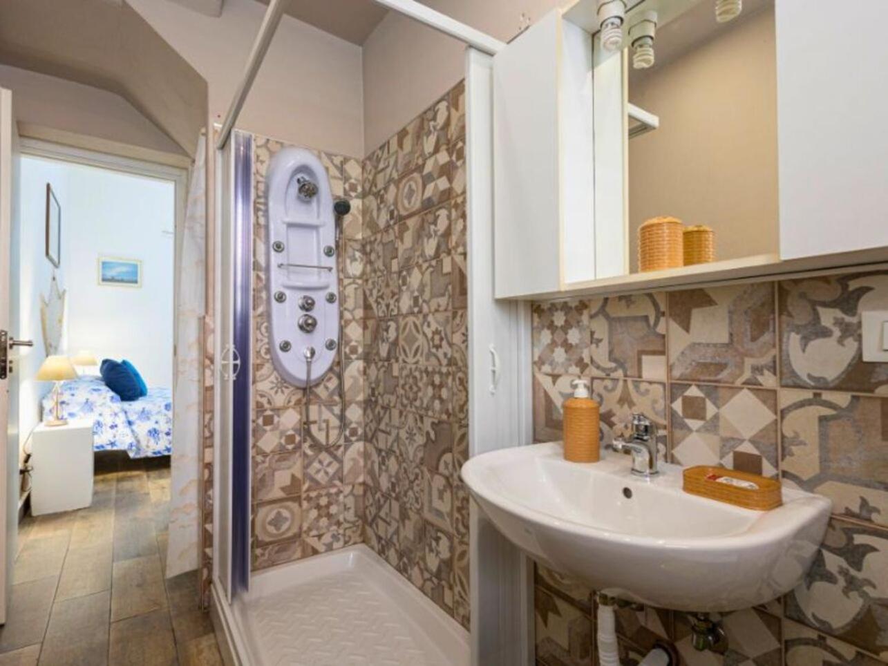 Lovely Apartment In Palermo-Sferracavallo Ngoại thất bức ảnh